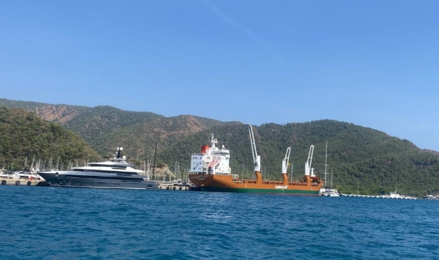 Fransa'dan Marmaris'e yük gemisi getirildi