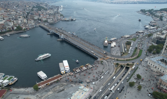 Galata Köprüsü'nde bakım ve onarım çalışmaları devam ediyor