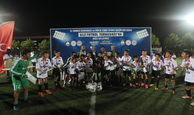 Geleceğin futbolcuları Şahinbey’de boy gösterdi