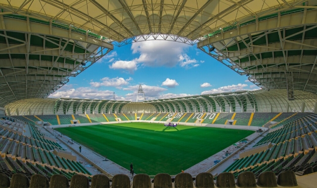Göztepe'de stadyum krizi