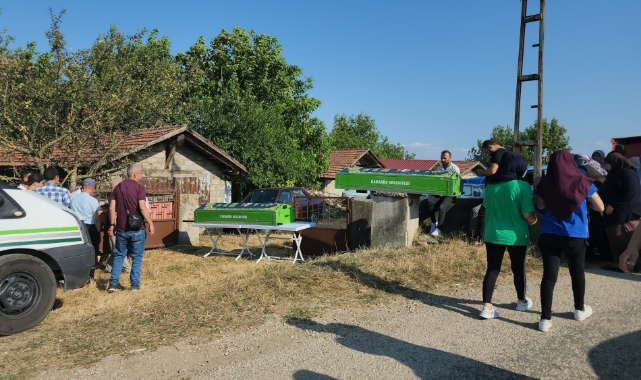 Hayatını kaybeden yeğenine kalbi dayanmadı