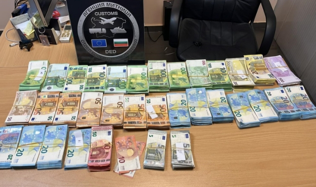 Hollanda’dan Türkiye’ye gelen TIR'da 200 bin euro ele geçirildi