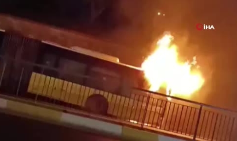 İETT otobüsü alev alev yandı