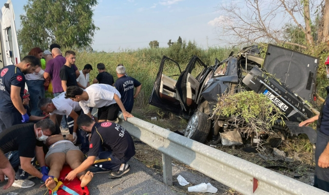 İki otomobil birbirine girdi! 1’i ağır 6 yaralı