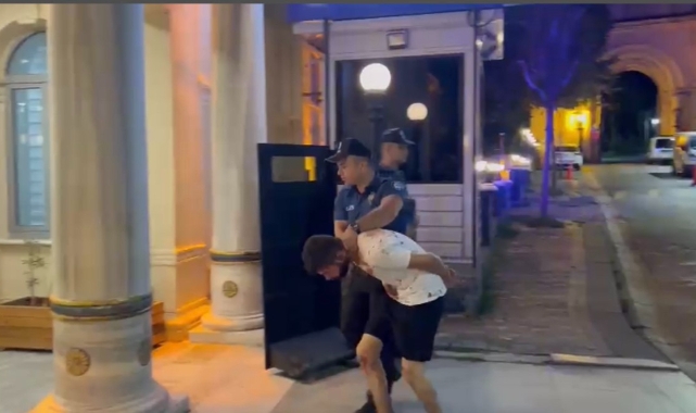 İstanbul'da polise saldıran şahıs tutuklandı