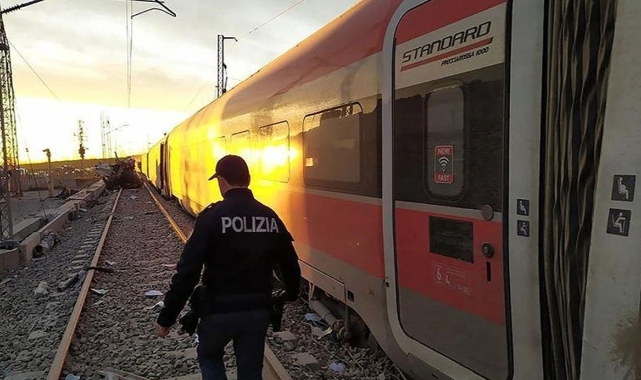 İtalya’da tren işçilere çarptı: 5 ölü