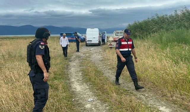İznik Gölü'nde top mermisi bulundu