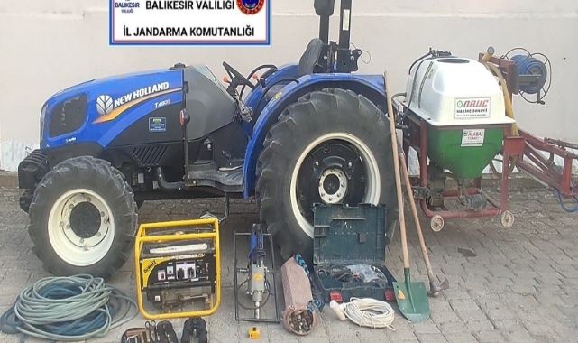 Jandarma’dan kaçak kazı yapanlara suç üstü