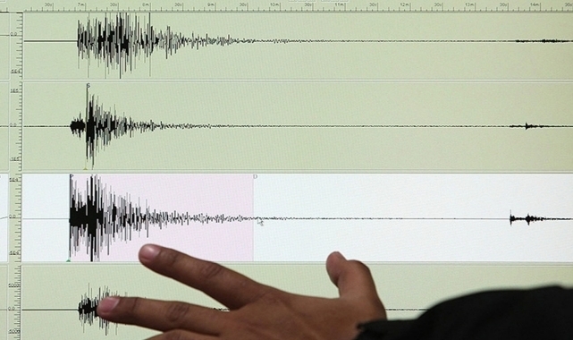 Japonya'da şiddetli deprem!