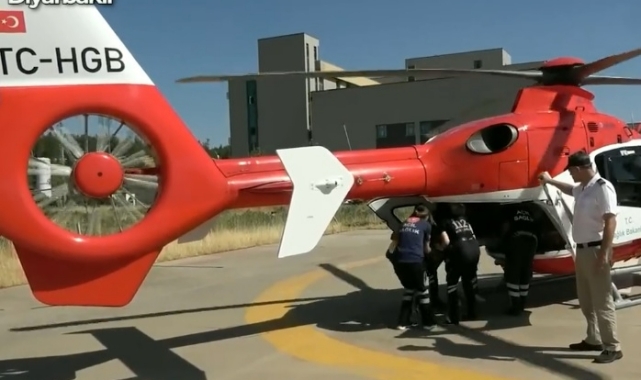 Kalp krizi geçiren hasta, ambulans helikopterle yetiştirildi
