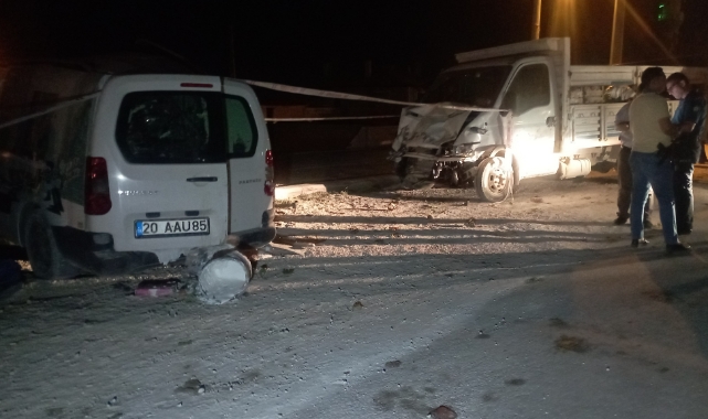 Kamyonet ile hafif ticari araç çarpıştı! 1 ölü, 3 yaralı