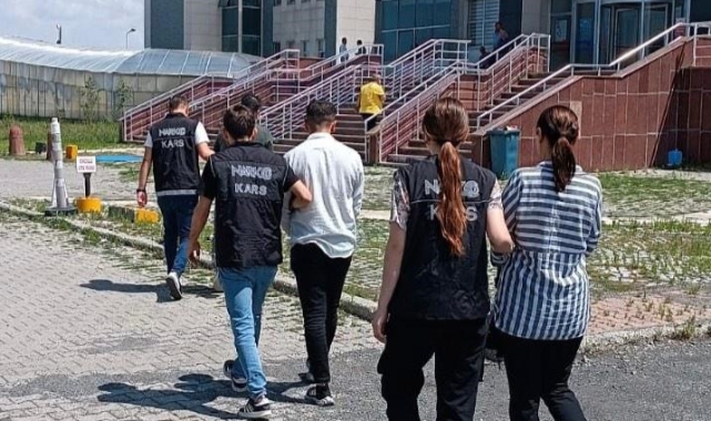 Kars’ta zehir tacirlerine geçit yok