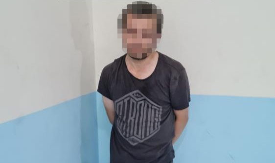 Kedilere asit dökerek zarar veren cani yakalandı