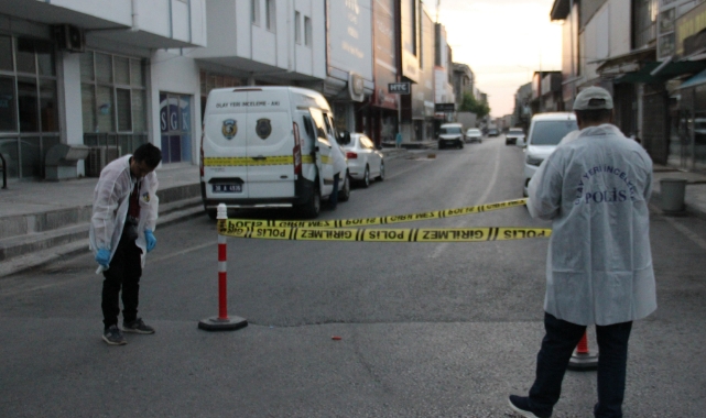 Kıraathaneye makineli tüfekle saldırı: 1'i polis 2 yaralı