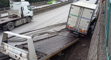 Kontrolden çıktı istinat duvarına çarptı