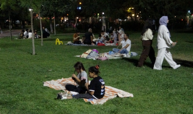 Malatya’da deprem nöbeti