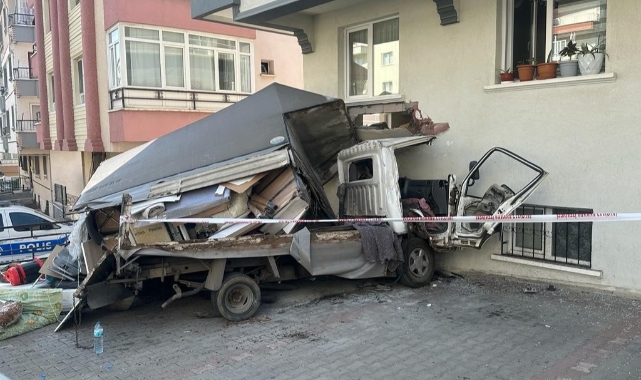 Mamak'ta korkunç kaza! Sürücü hayatını kaybetti