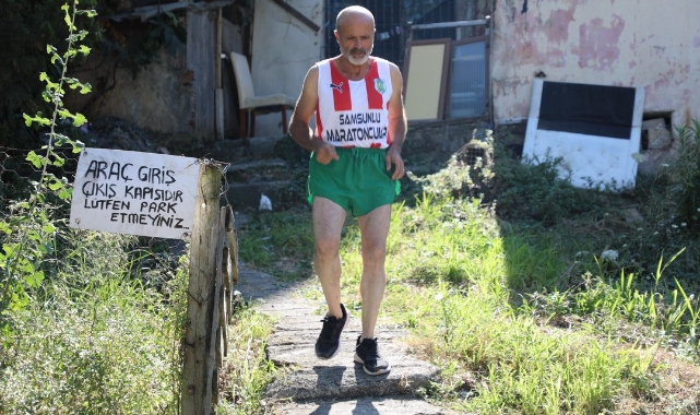 Maratoncunun yürek yakan dramı: Atık topluyor