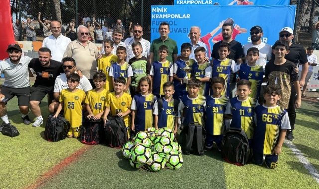 'Minik Kramponlar Futbol Turnuvası' Ümraniye’de gerçekleşti