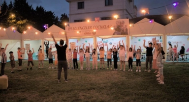 Minikler tatilin tadını Serdivan Çocuk Bahçesi’nde çıkarıyor