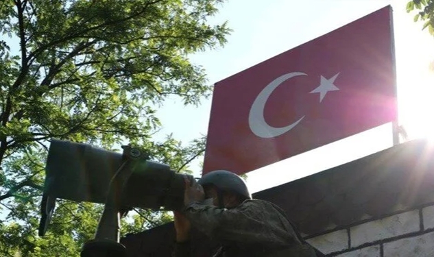 MSB: Yasa dışı yollarla Yunanistan'a geçmeye çalışan 25 kişi yakalandı