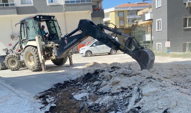 Mut'ta asfaltlama çalışmaları sürüyor