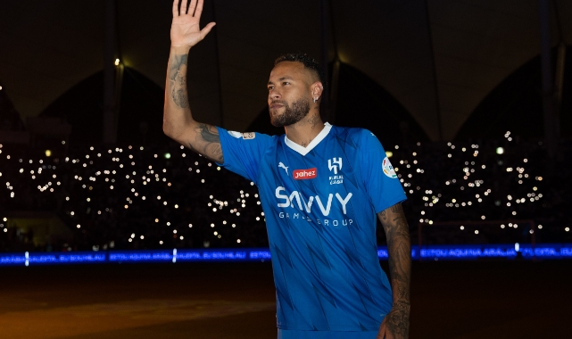 Neymar, Al Hilal taraftarıyla buluştu