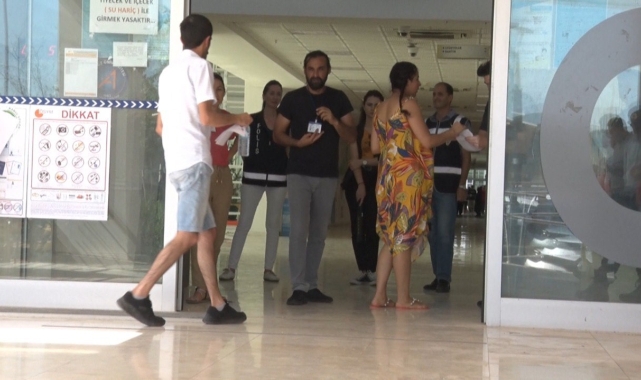 Öğretmen adayları içeride aileler dışarıda ter döktü