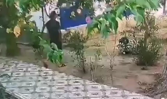 Önce yemek yedi, sonra paraları çaldı