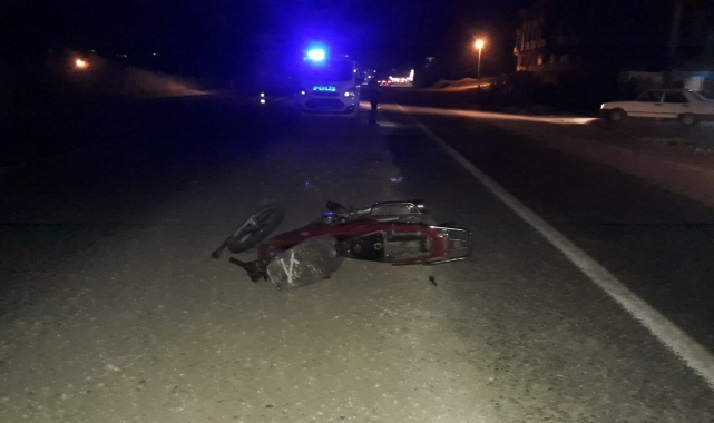 Otomobil ile çarpışan motosikletin sürücüsü yaralandı