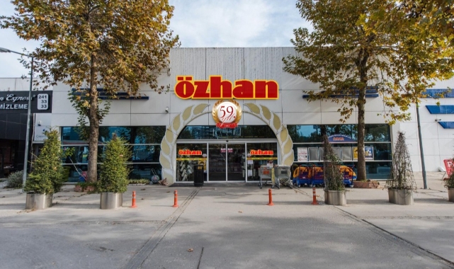 Özhan Market'ten fidan kampanyası