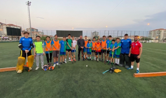 Pursaklar Belediye Spor Kulübü U16 Erkek Hokey Takımı yeni sezona hazırlanıyor