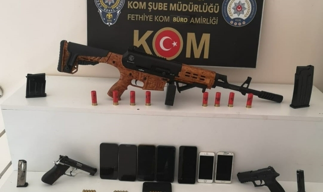 Ruhsatsız silah operasyonu: 5 gözaltı