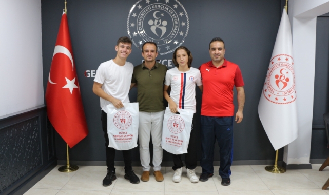 Şampiyonlar il müdürlüğünde