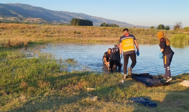 Serinlemek için gittiği gölette hayatını kaybetti