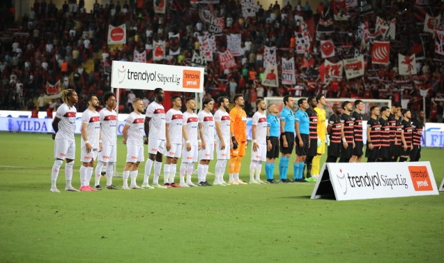 Sivasspor’da Roman Kvet ilk resmi maçına çıktı