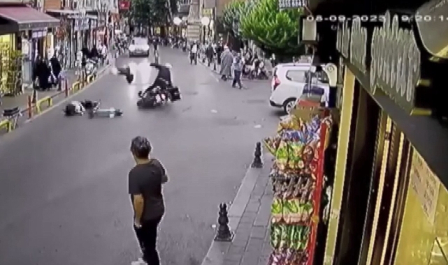 Skuterla motosiklet kafa kafaya çarpıştı: 2 yaralı
