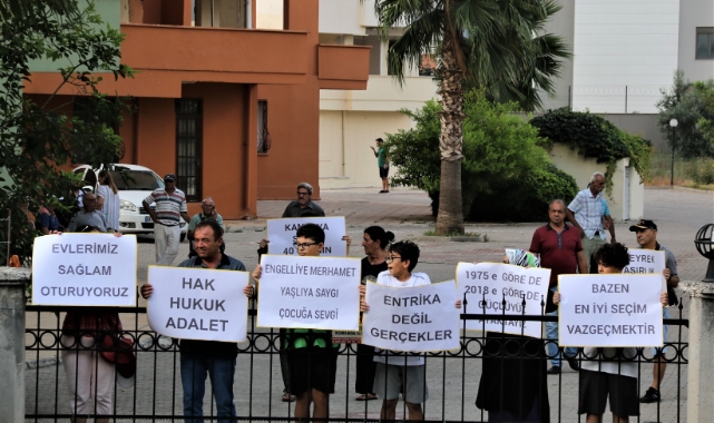 Tapusuz site gerginliği! Ev sahiplerinden eylem