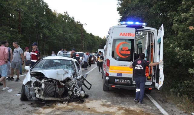 Tekirdağ'da feci kaza: 1 ölü, 2 yaralı