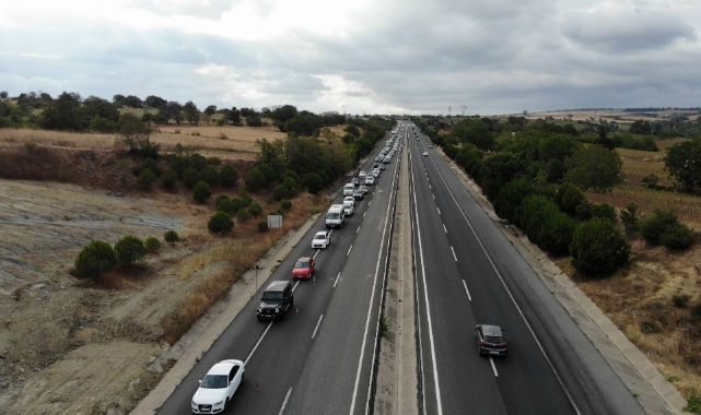 Tekirdağ-İstanbul yolunda yoğun trafik