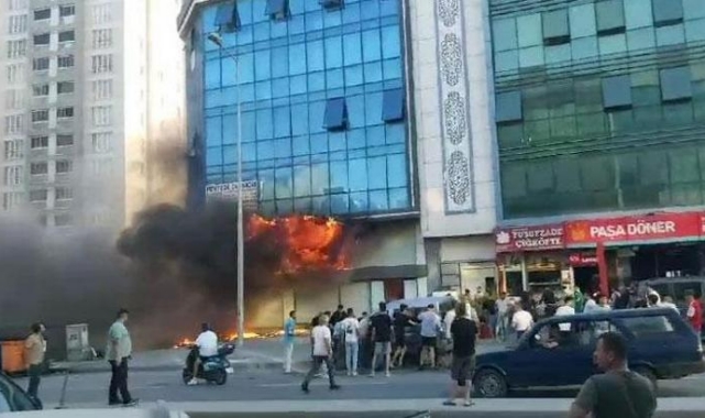 Tekstil atölyesi alevlere teslim oldu