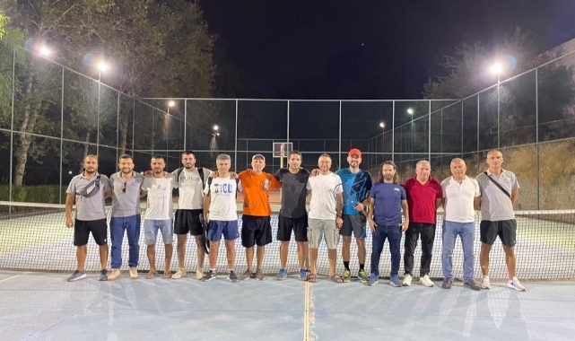Tenis turnuvası Selçuk Kılıç kazandı