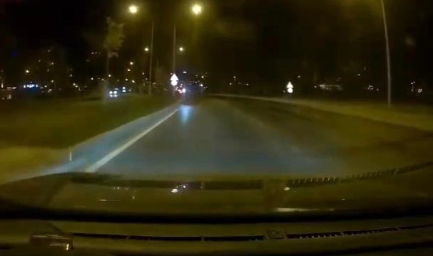 Ters yönden gelen scooter tehlike saçtı