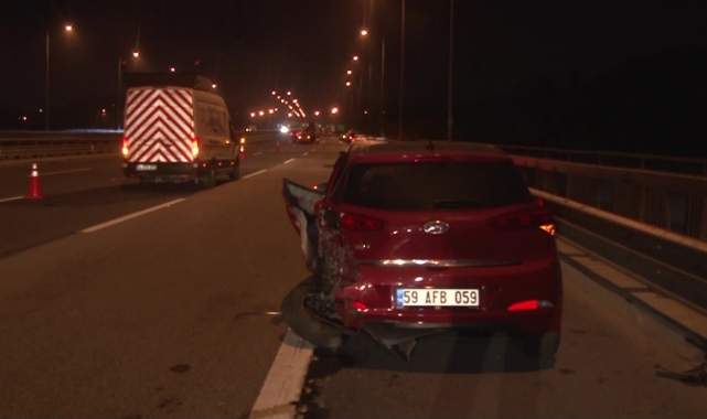 Ticari taksi otomobile arkadan çarptı