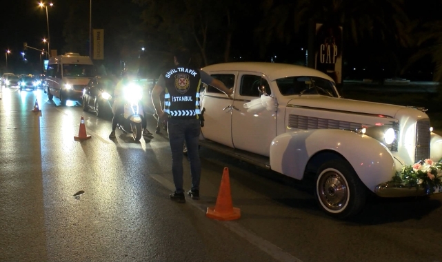 Trafik denetiminde ehliyetsiz sürücü tehdit etti!