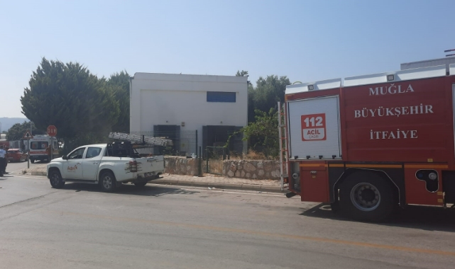 Trafo yangını korkuttu, belediye binası boşaltıldı