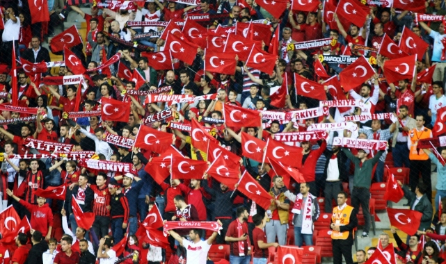 Türkiye - Ermenistan maçının biletleri satışa çıktı