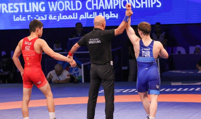 U20 Dünya Güreş Şampiyonası'nda 2 bronz madalya
