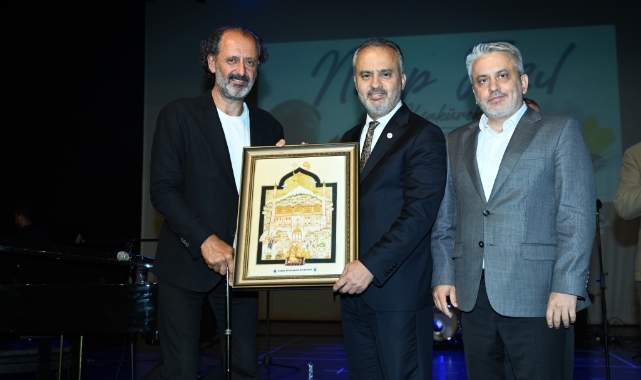 Üstat Necip Fazıl, şiirleriyle anıldı