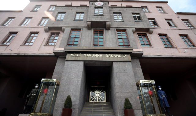 Yalova'da askeri eğitim uçağı acil iniş yaptı!